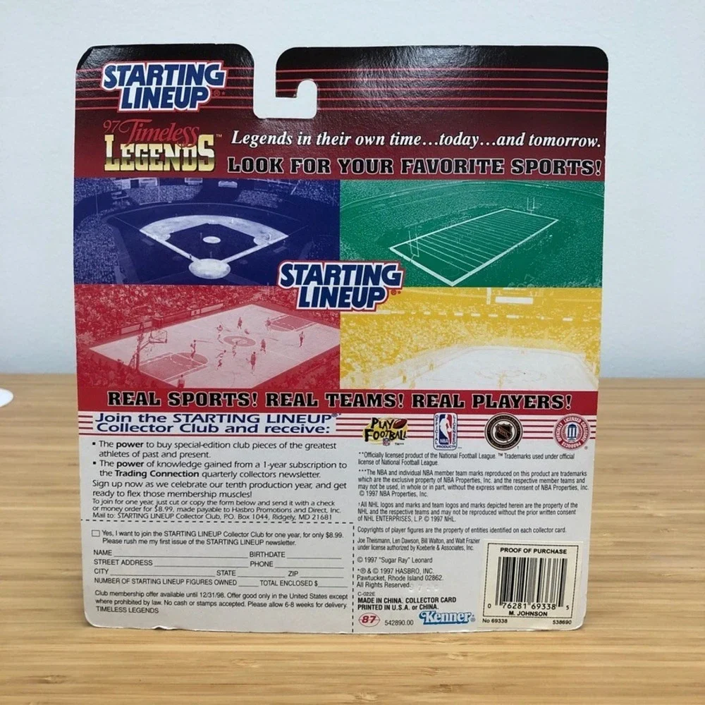 Kenner Starting Lineup Michael Johnson 1997 Timeless Legends USA Gold Spikes New